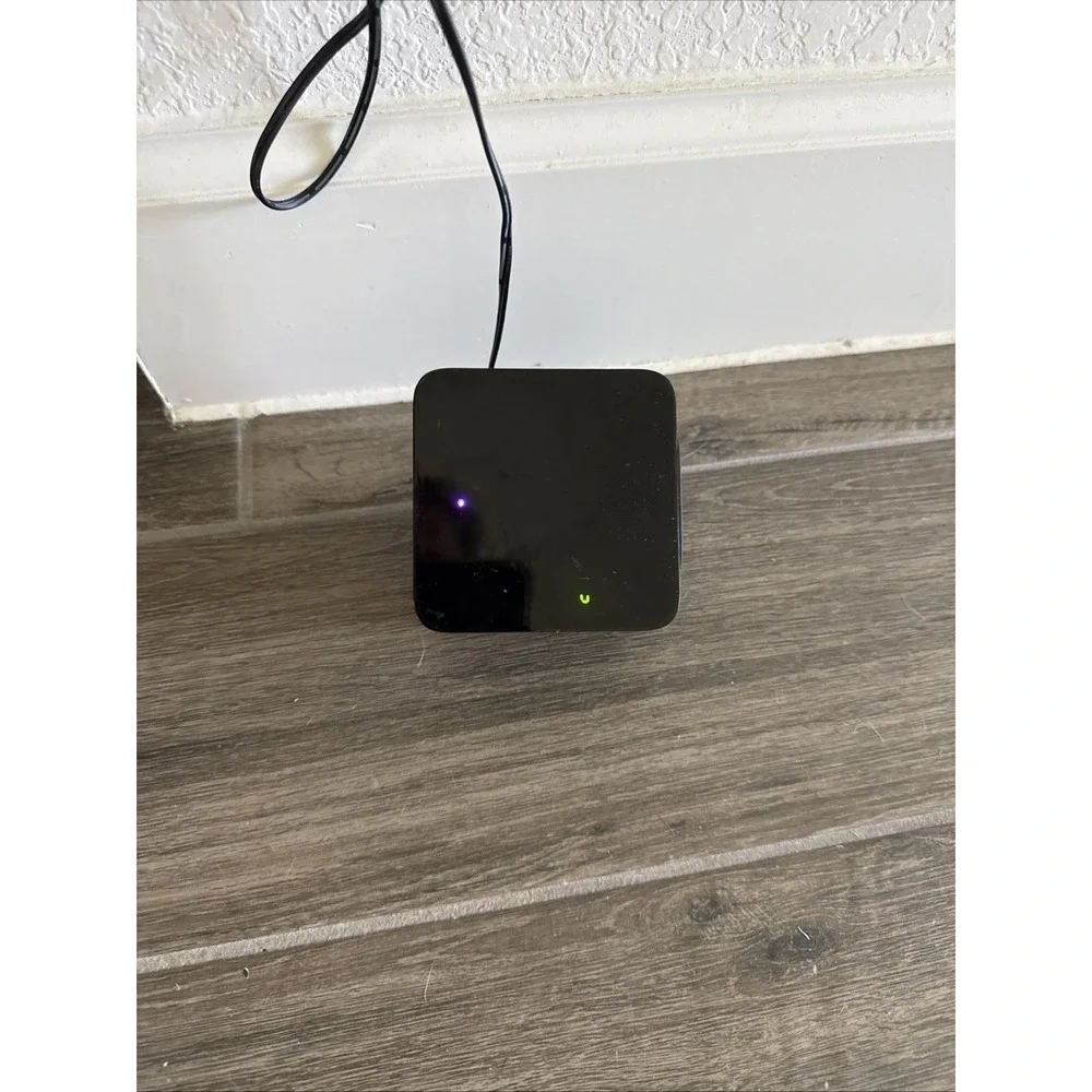 HTC Vive Base Station 1.0 Sensor & SteamVR Controller 2PR8100 Black